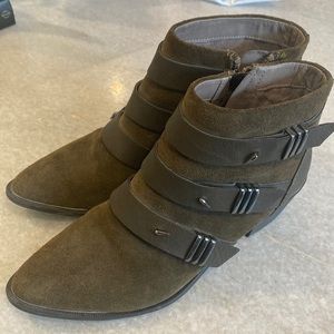 Circus by Jeffrey Campbell Harley Olive Green Suede Ankle Booties